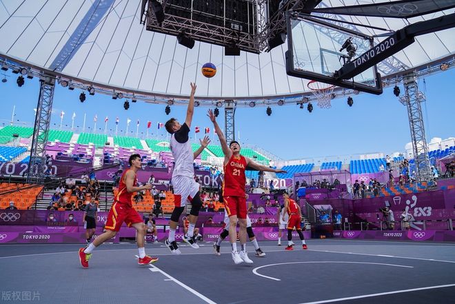 阵容缺口中 阵容缺口中